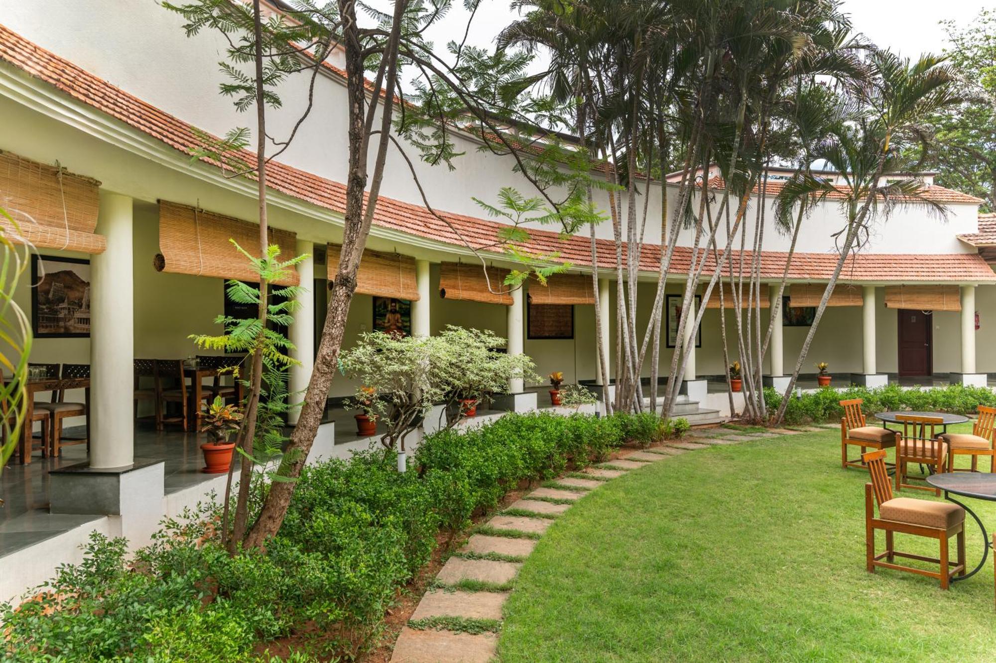Sterling Arunai Anantha - Tiruvannāmalai Buitenkant foto