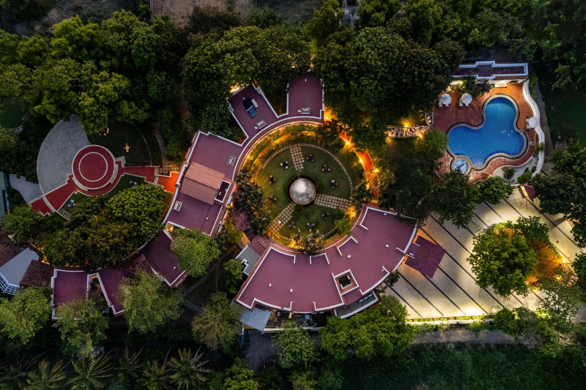 Sterling Arunai Anantha - Tiruvannāmalai Buitenkant foto