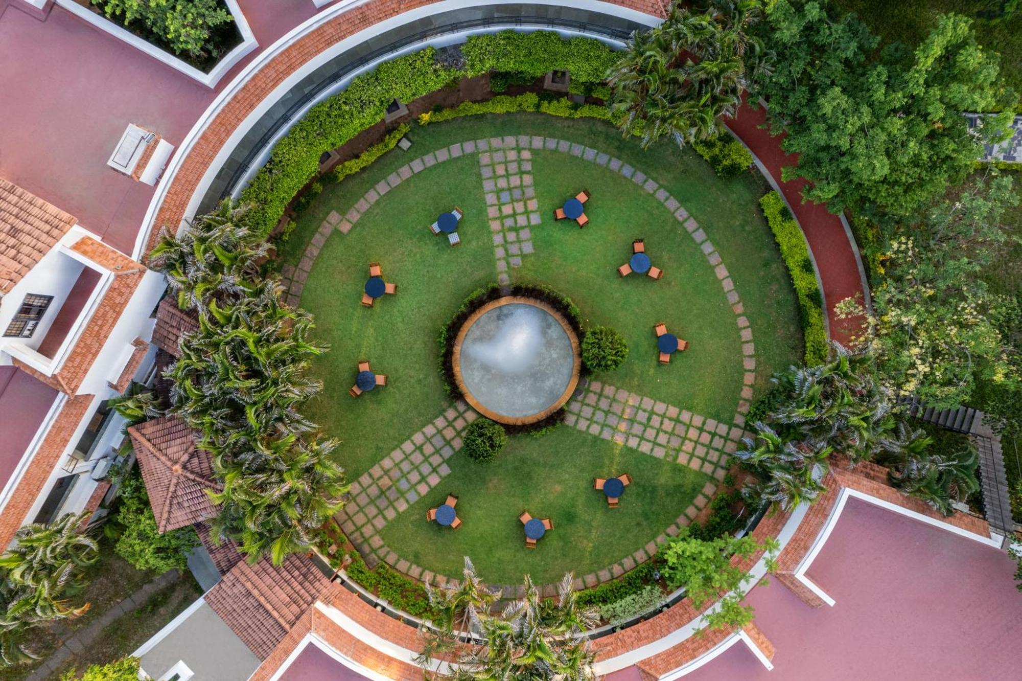 Sterling Arunai Anantha - Tiruvannāmalai Buitenkant foto