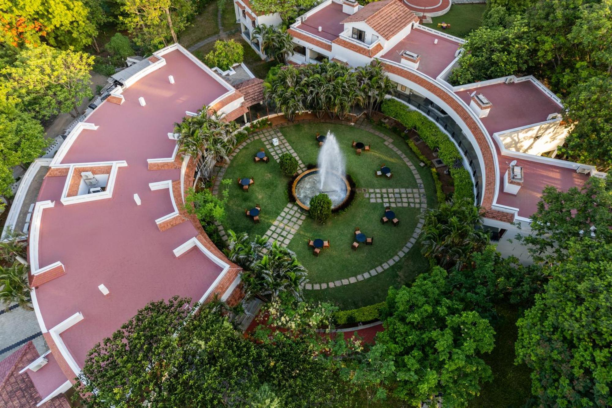 Sterling Arunai Anantha - Tiruvannāmalai Buitenkant foto